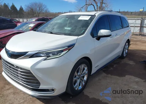 2021 Toyota Sienna Platinum z USA, uszkodzony, nr VIN 5TDERKEC9MS015772